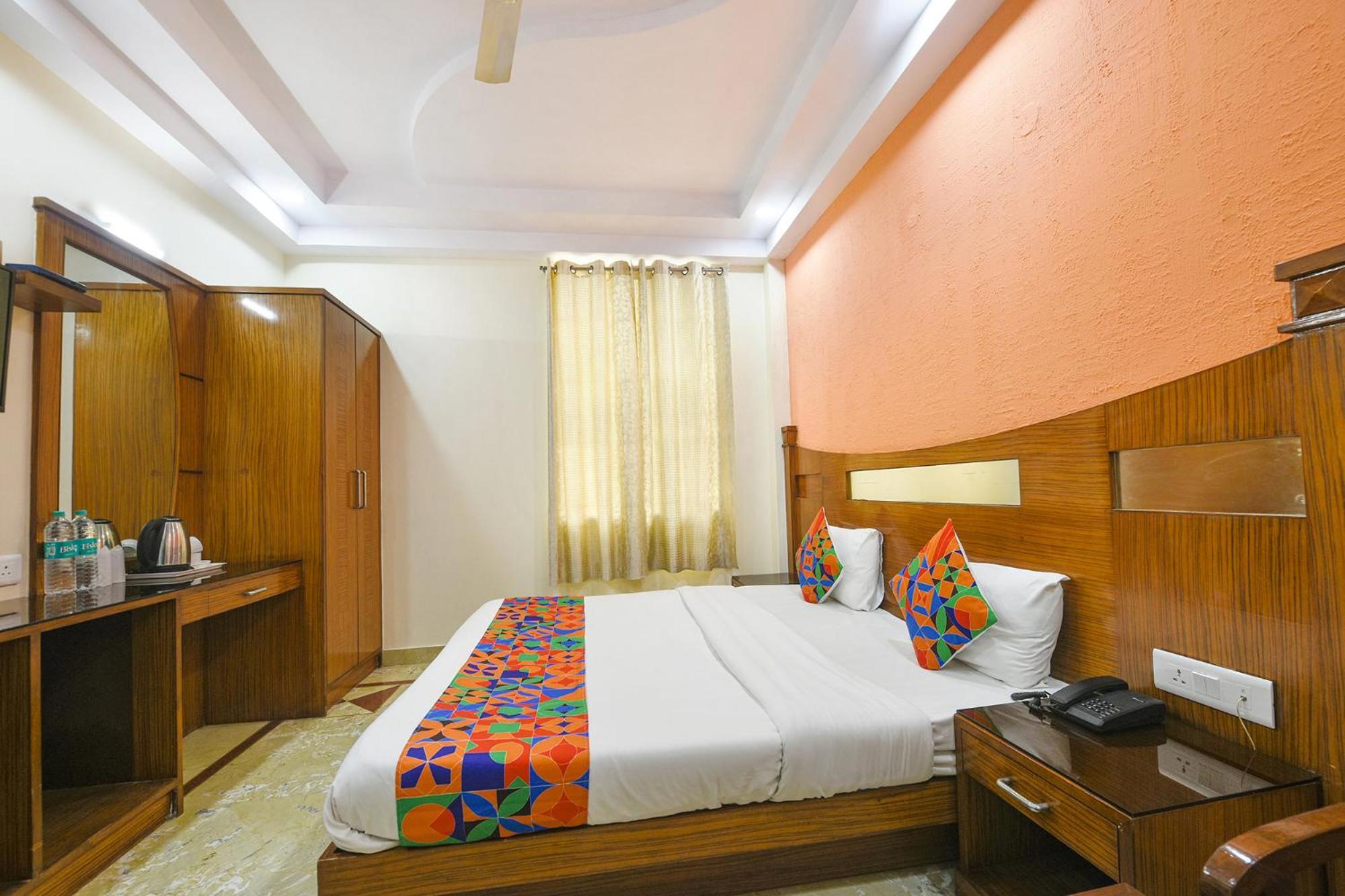 Fabhotel Jaggi Palace Karol Bagh Delhi  Eksteriør bilde