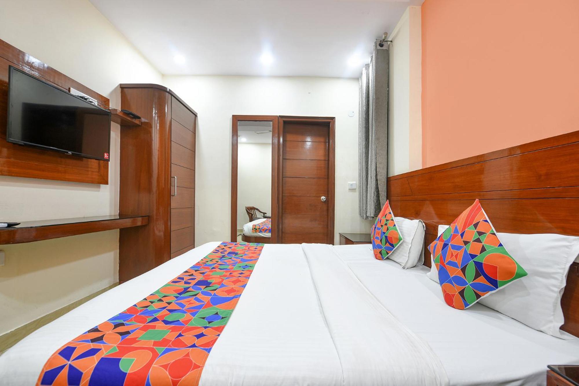 Fabhotel Jaggi Palace Karol Bagh Delhi  Eksteriør bilde